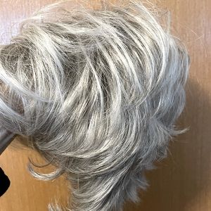 SOLD Gabor short synthetic wig, average basic cap - Smooth or Messy style